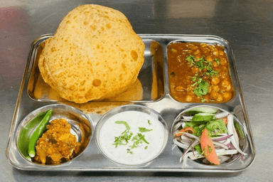 Cholle Bhatura